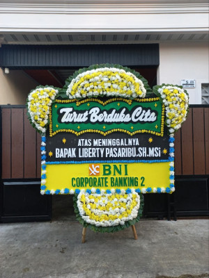 Papan Bunga Duka di Purwasedar