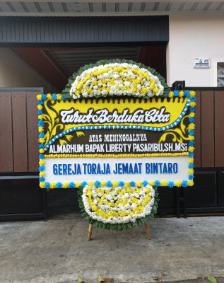Papan Bunga Duka di Purwasedar